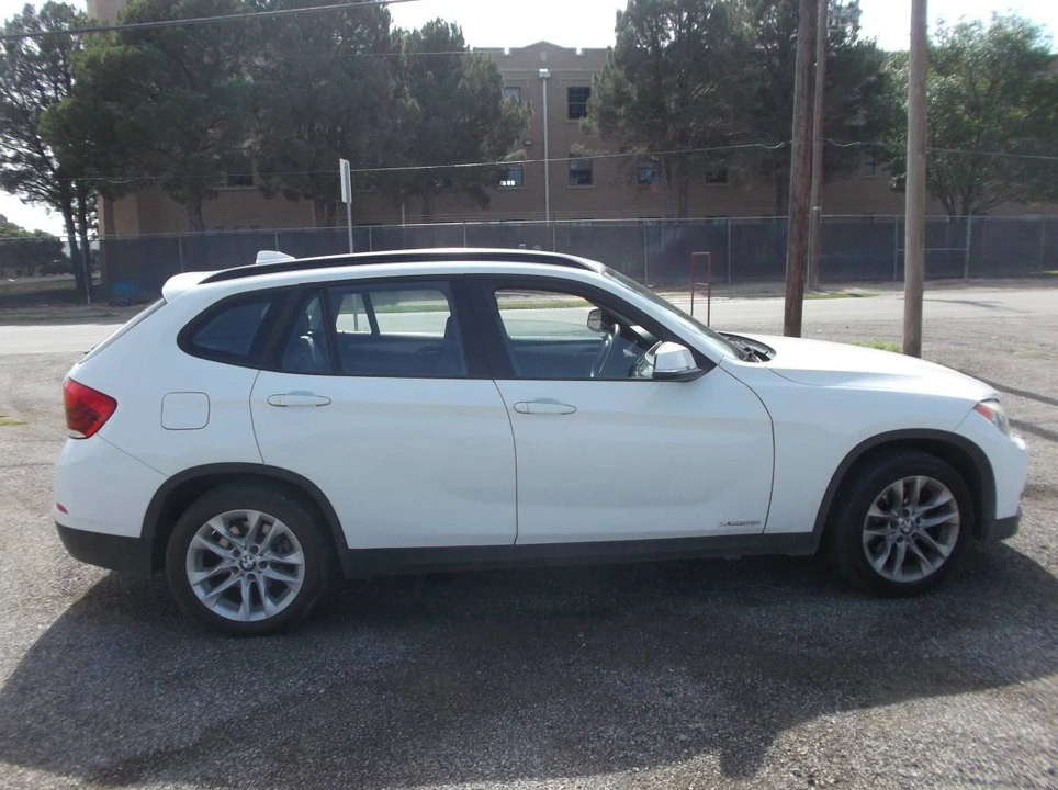 2015 BMW E84 X1 - Image 3 of 9