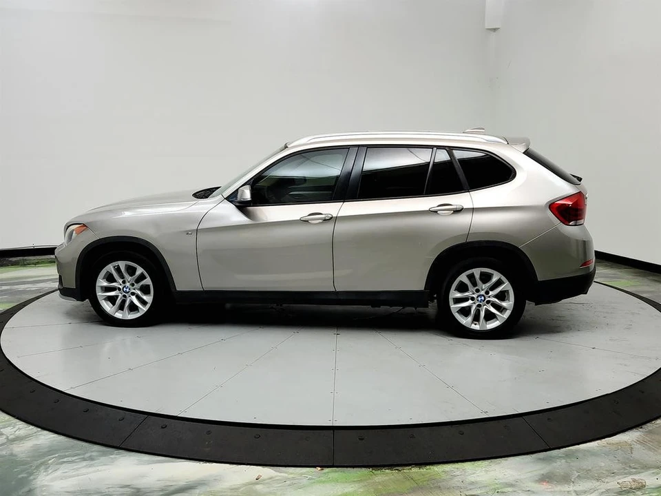 2015 BMW E84 X1 - Image 8 of 21