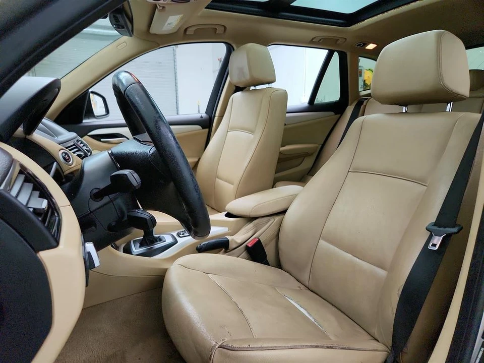 2015 BMW E84 X1 - Image 14 of 21