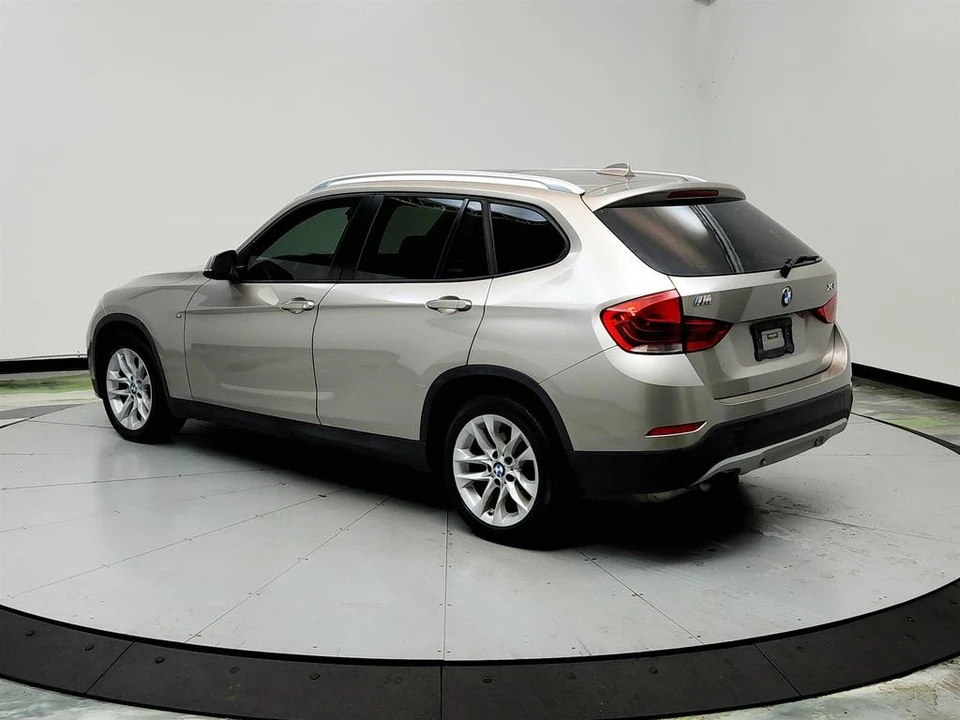 2015 BMW E84 X1 - Image 7 of 21