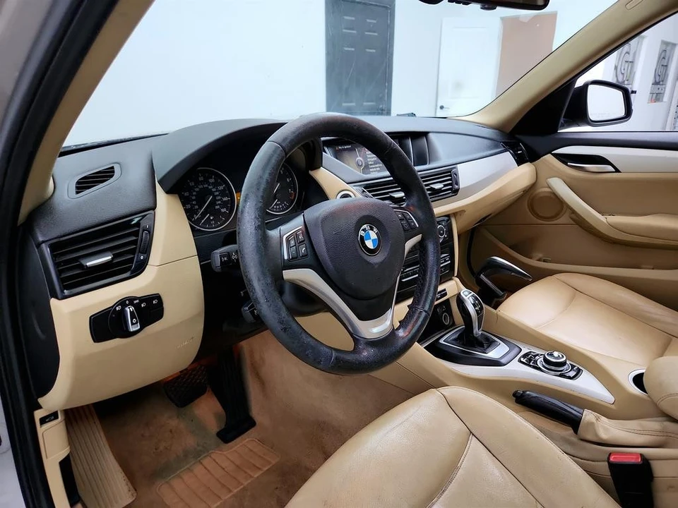 2015 BMW E84 X1 - Image 13 of 21