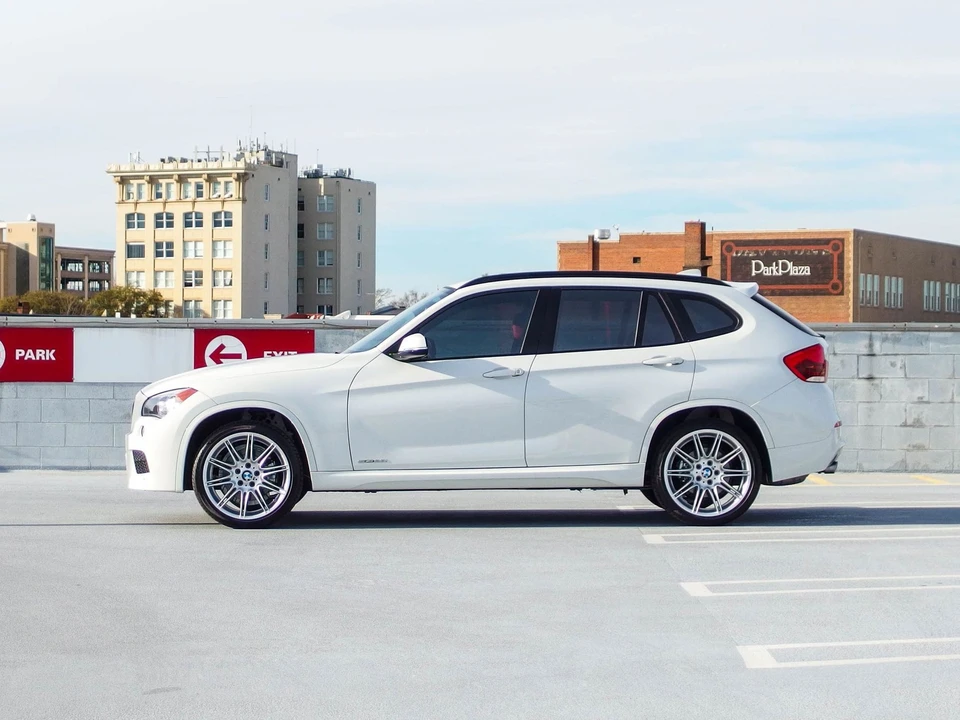 2015 BMW E84 X1 - Image 4 of 21