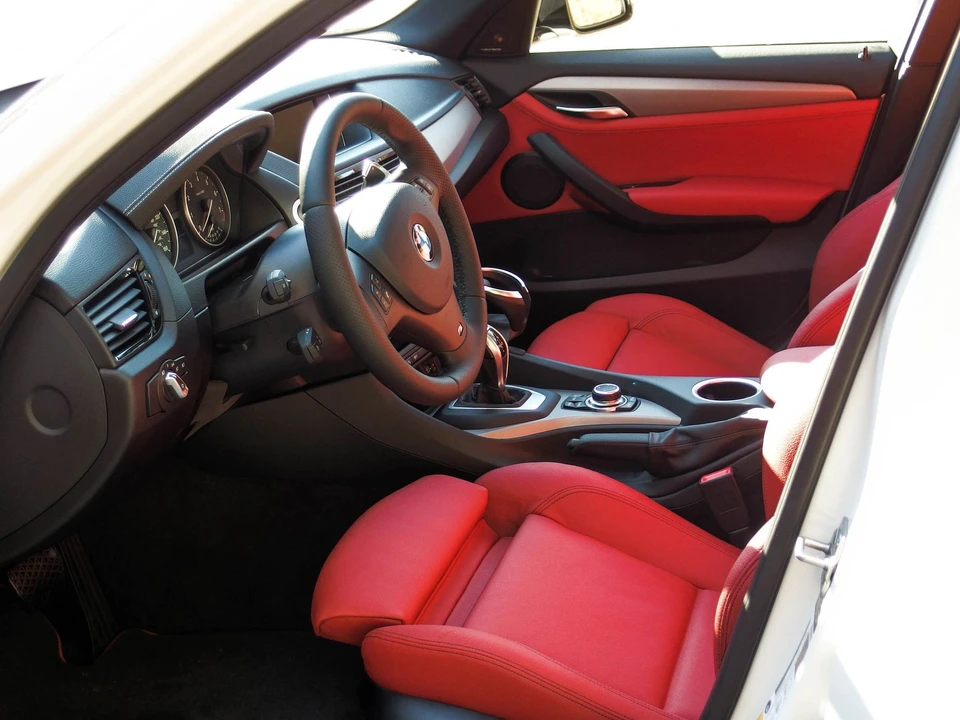 2015 BMW E84 X1 - Image 16 of 21