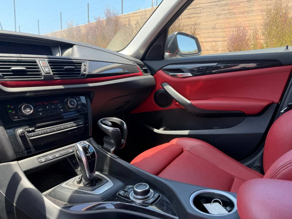 2015 BMW E84 X1 - Image 11 of 24