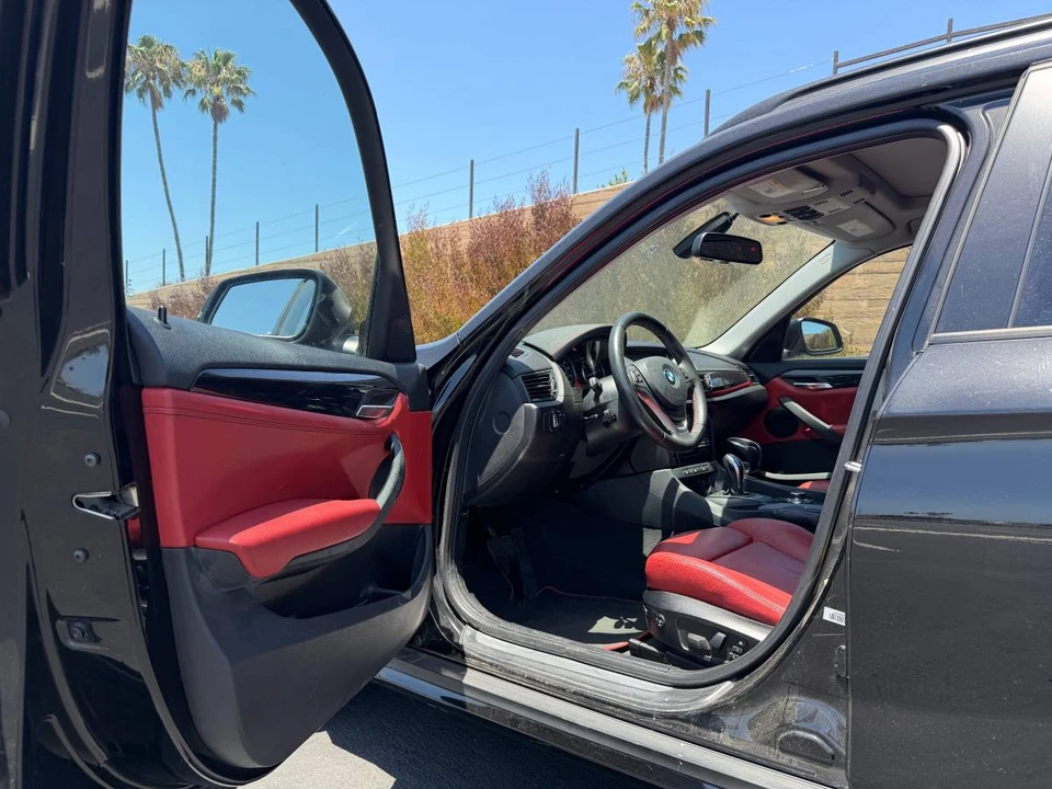 2015 BMW E84 X1 - Image 9 of 24