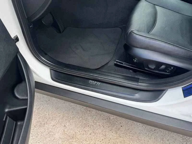 2015 BMW E84 X1 - Image 9 of 20