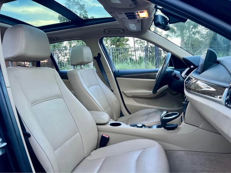 2015 BMW E84 X1 - Image 4 of 19