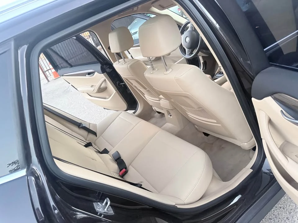 2015 BMW E84 X1 - Image 13 of 17