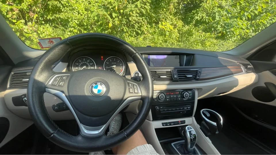2015 BMW E84 X1 - Image 12 of 16