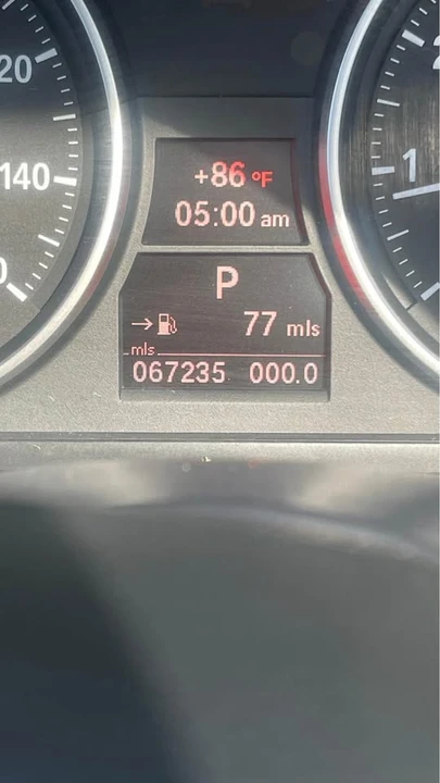 2015 BMW E84 X1 - Image 11 of 16