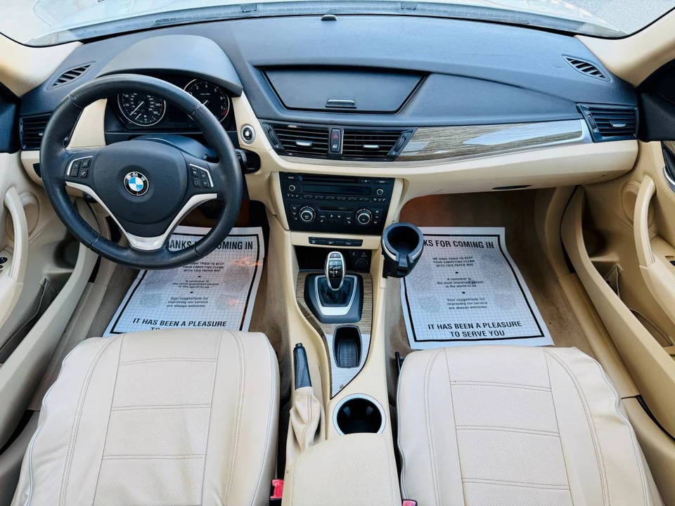 2015 BMW E84 X1 - Image 9 of 17
