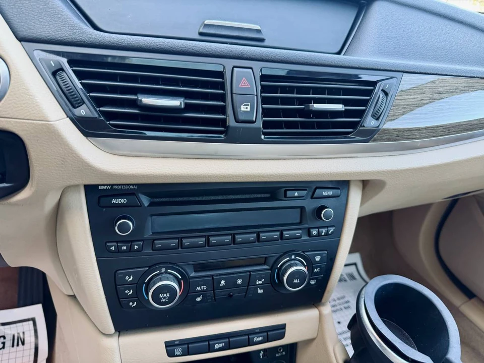 2015 BMW E84 X1 - Image 13 of 17