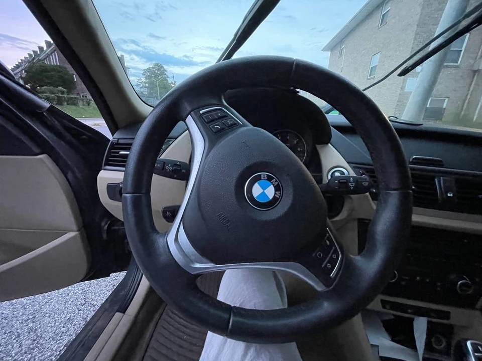 2015 BMW E84 X1 - Image 2 of 9