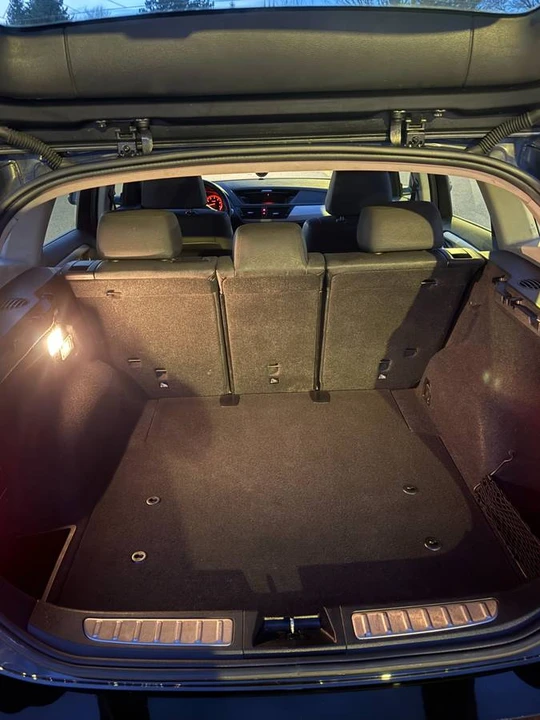 2015 BMW E84 X1 - Image 12 of 15