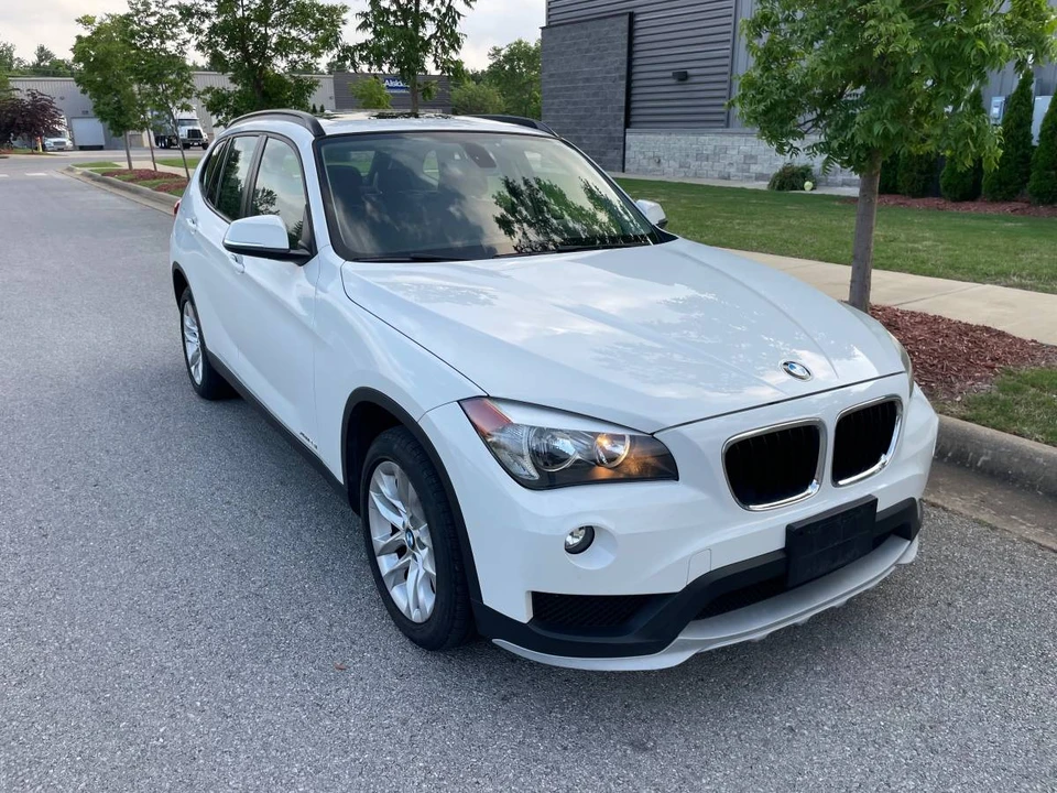 2015 BMW E84 X1 - Image 2 of 24