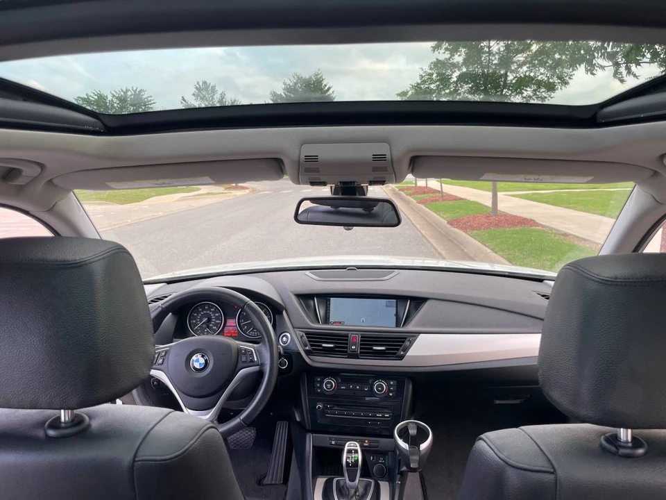 2015 BMW E84 X1 - Image 10 of 24