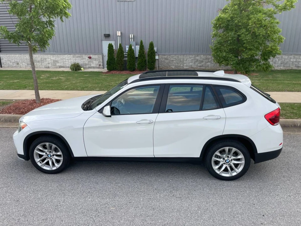 2015 BMW E84 X1 - Image 6 of 24
