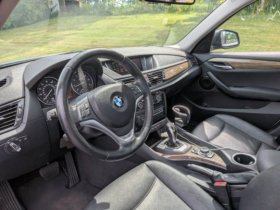 2015 BMW E84 X1 - Image 10 of 23