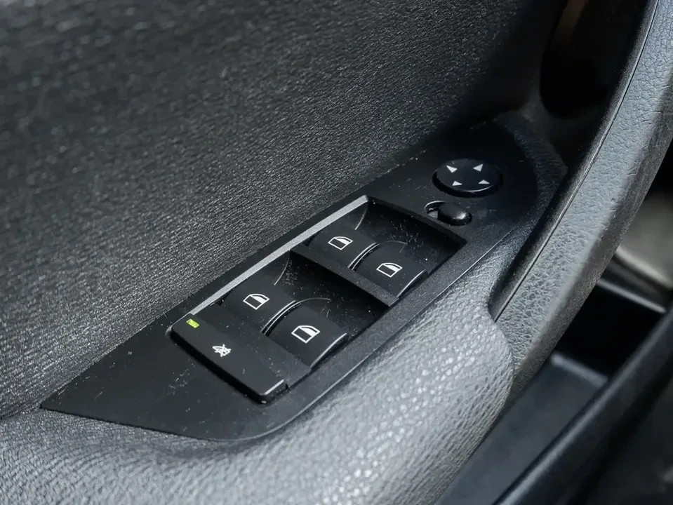 2015 BMW E84 X1 - Image 15 of 20