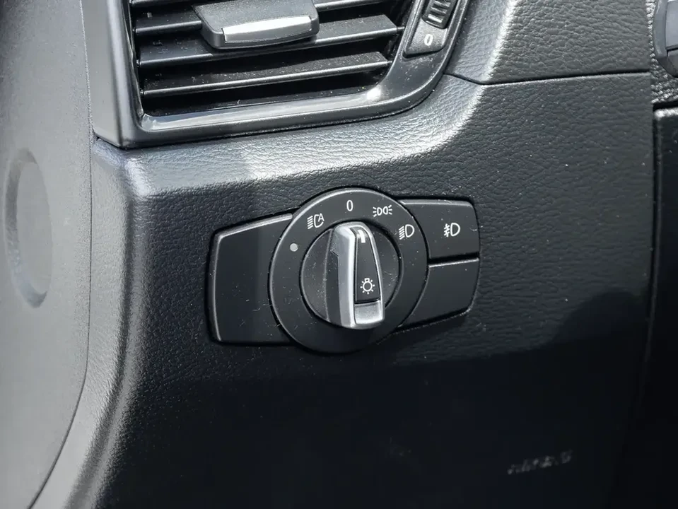 2015 BMW E84 X1 - Image 16 of 20