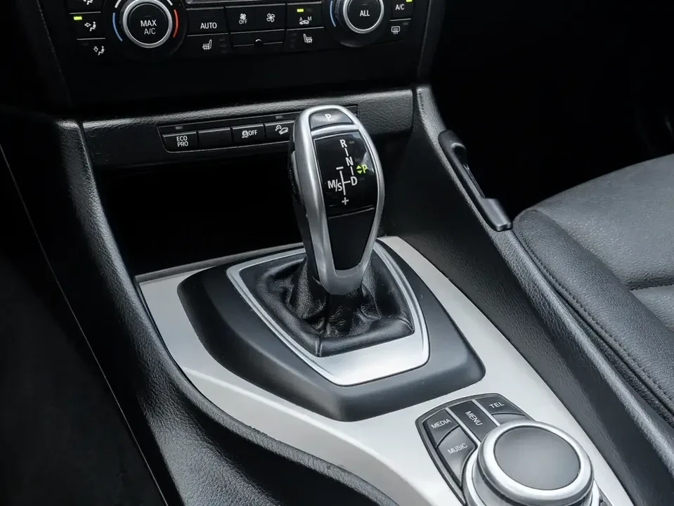 2015 BMW E84 X1 - Image 17 of 20