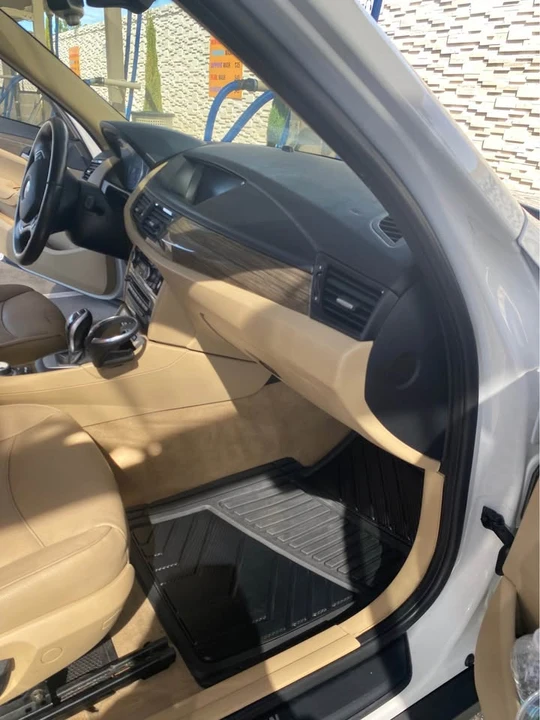 2015 BMW E84 X1 - Image 9 of 15