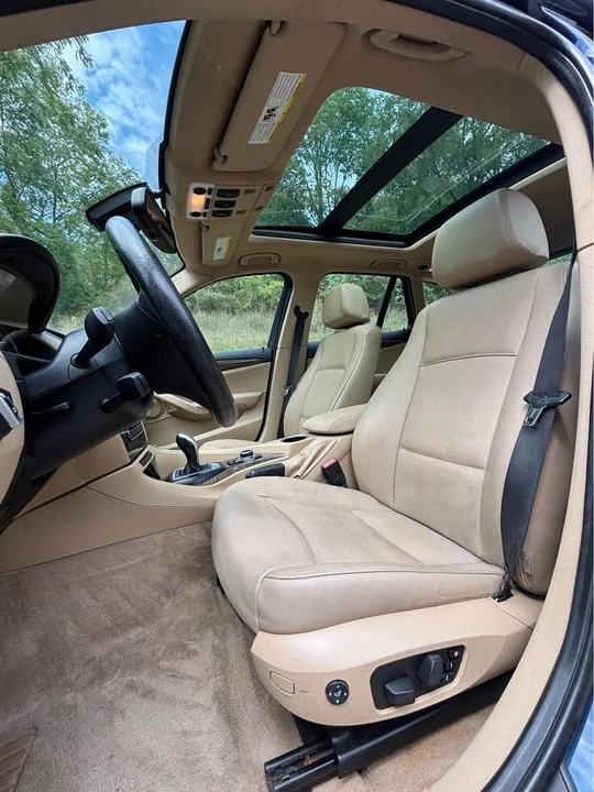 2015 BMW E84 X1 - Image 7 of 19