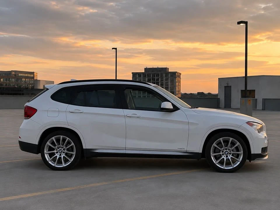 2015 BMW E84 X1 - Image 2 of 10