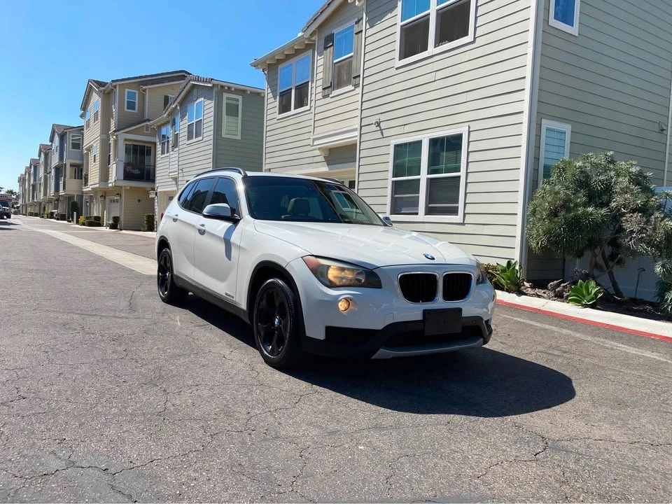 2015 BMW E84 X1 - Image 2 of 11