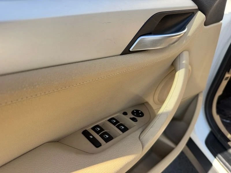 2015 BMW E84 X1 - Image 13 of 19