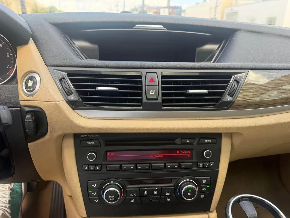 2015 BMW E84 X1 - Image 14 of 15