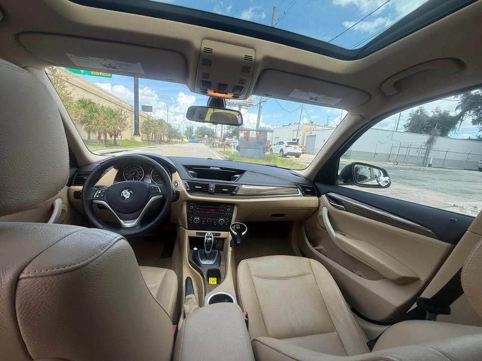 2015 BMW E84 X1 - Image 10 of 15