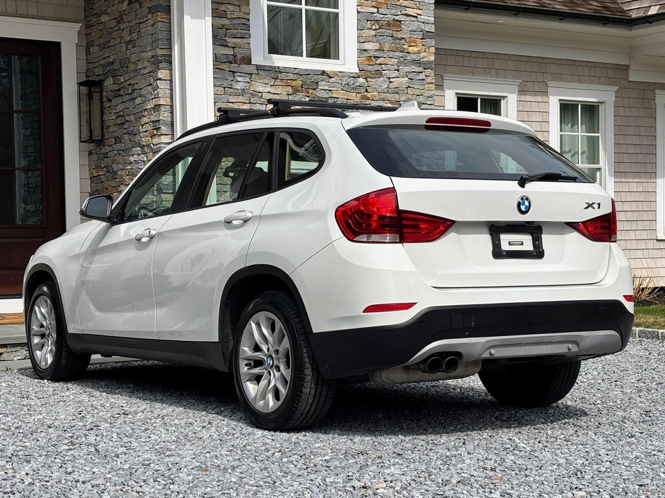 2015 BMW E84 X1 - Image 17 of 25