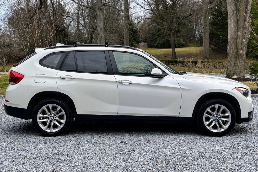 2015 BMW E84 X1 - Image 3 of 25