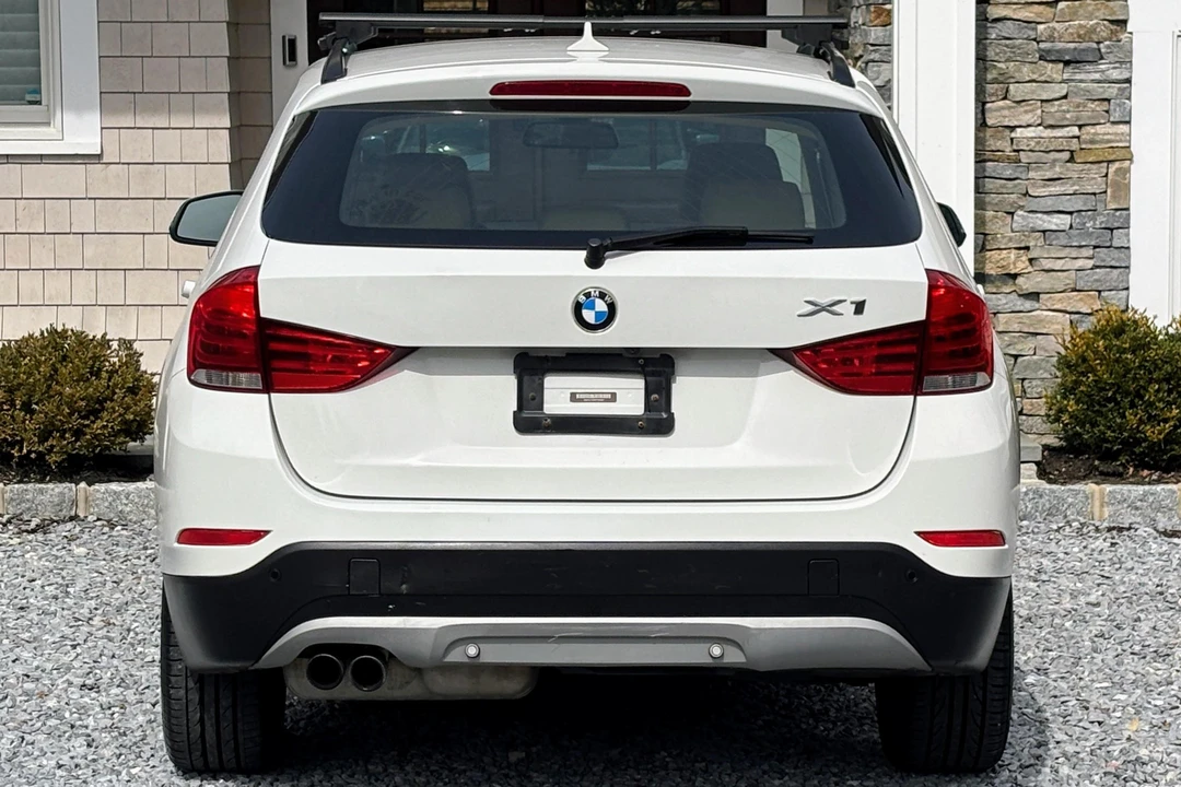 2015 BMW E84 X1 - Image 5 of 25