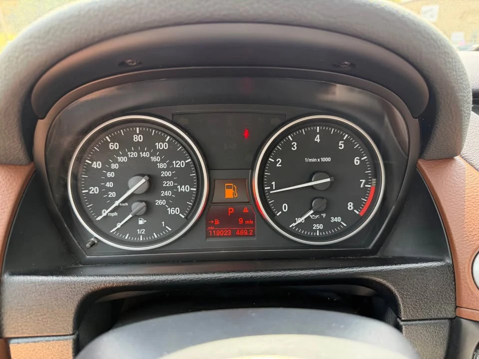 2015 BMW E84 X1 - Image 11 of 16