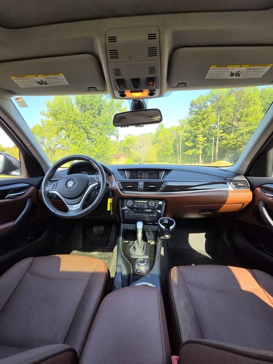 2015 BMW E84 X1 - Image 12 of 16