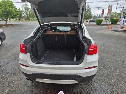 2015 BMW X4 xDrive28i Sport Utility 4D
