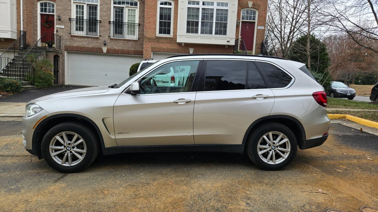2015 BMW F15 X5 - Image 2 of 21