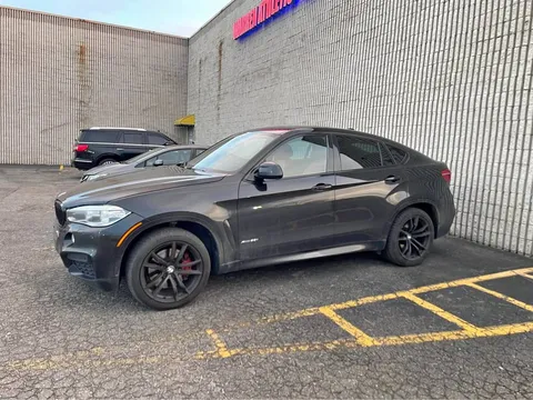 2015 BMW X6 xDrive50i Sport Utility 4D