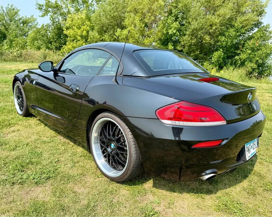 2015 BMW E89 Z4 Roadster - Image 2 of 17