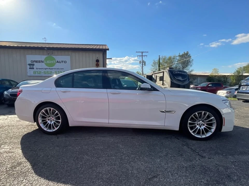 2015 BMW Alpina B7 - Image 2 of 20