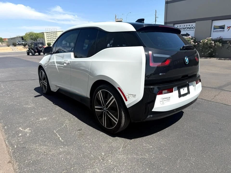 2015 BMW i3 - Image 4 of 6