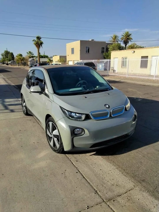 2015 BMW i3 - Image 10 of 20