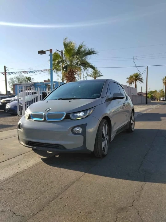 2015 BMW i3 - Image 9 of 20