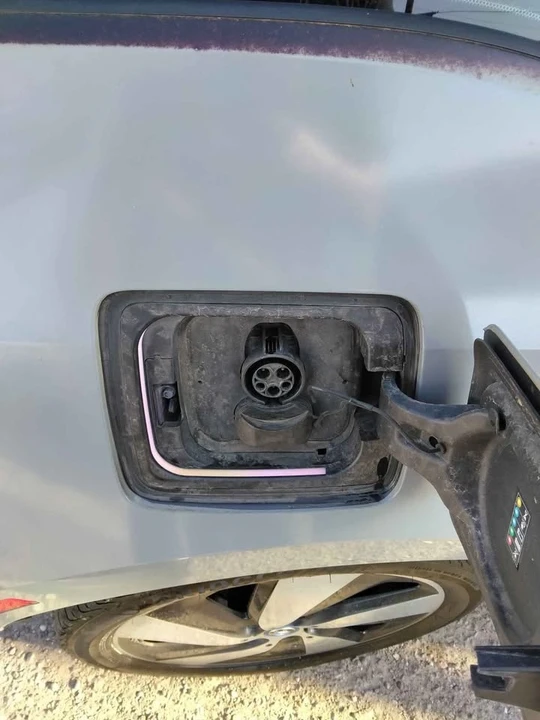 2015 BMW i3 - Image 13 of 20