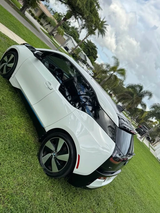2015 BMW i3 - Image 5 of 13