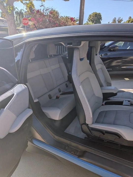 2015 BMW i3 - Image 9 of 18