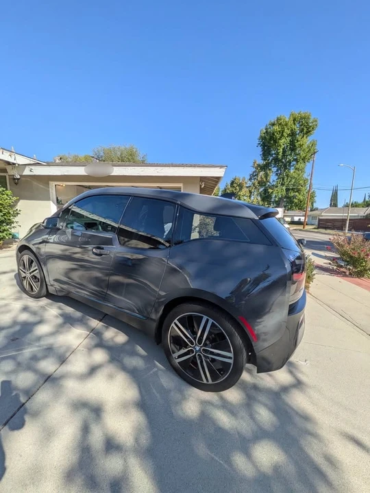 2015 BMW i3 - Image 16 of 18