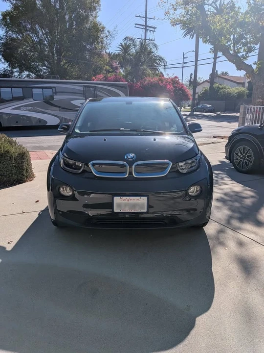 2015 BMW i3 - Image 2 of 18